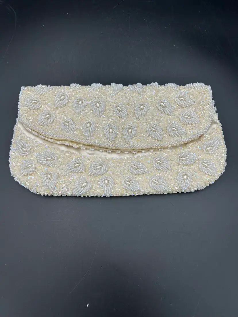 Vintage La Regale Bead & Sequin Leaf Design Clutch Evening Purse