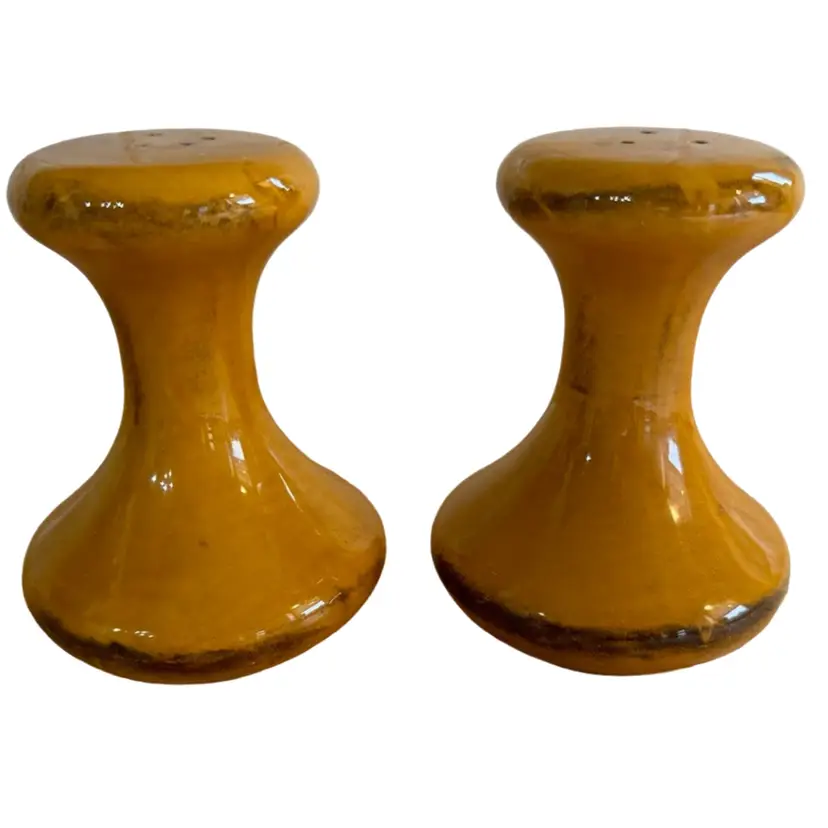 Holiday Designs, Mustard, Yellow Salt, And Pepper Shaker Set