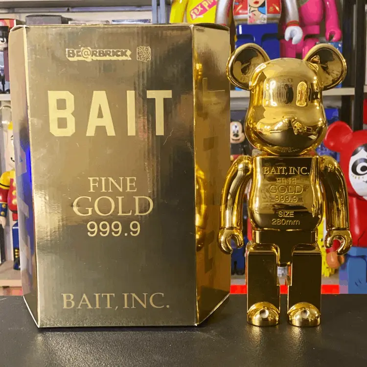 Bearbrick 400% Gold Bar Bait
