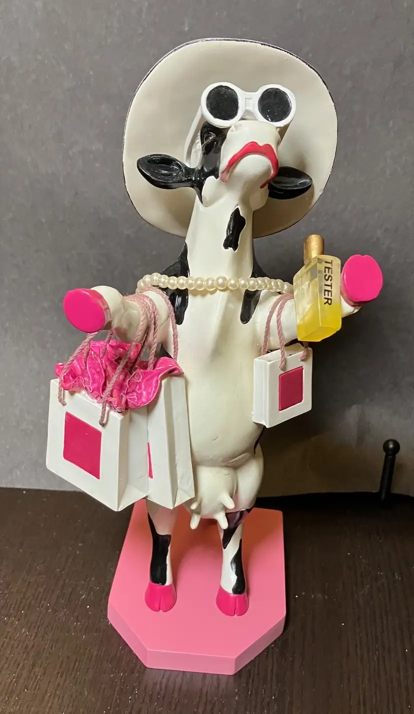 VTG Cow Parade Alphadite, Goddess of Shopping Figurine #7721 Westland Giftware 2005