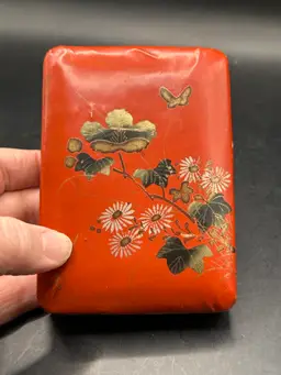 Beautiful Vintage Kashmir Lacquer & Paper Mache Floral Hand Painted Box