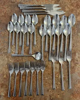 Cosmos Silverware 1967 Vintage CSM 16 - 31 pieces Stainless Made in Japan