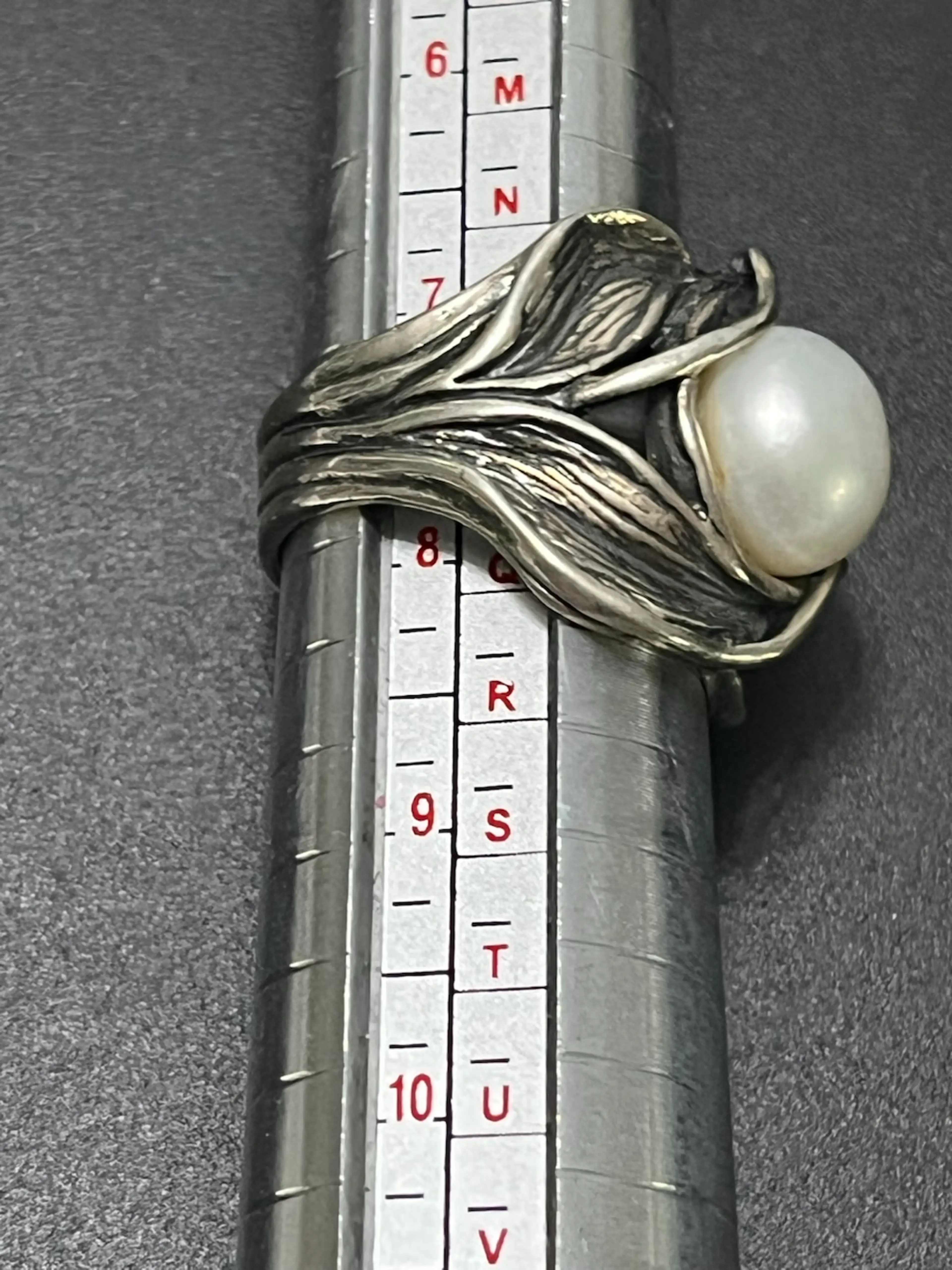Image 2 of 9