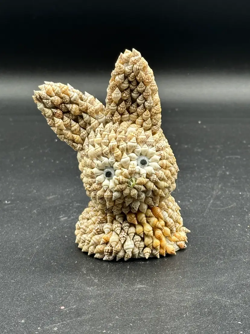 Vintage Seashell BUNNY Rabbit Figure Figurine