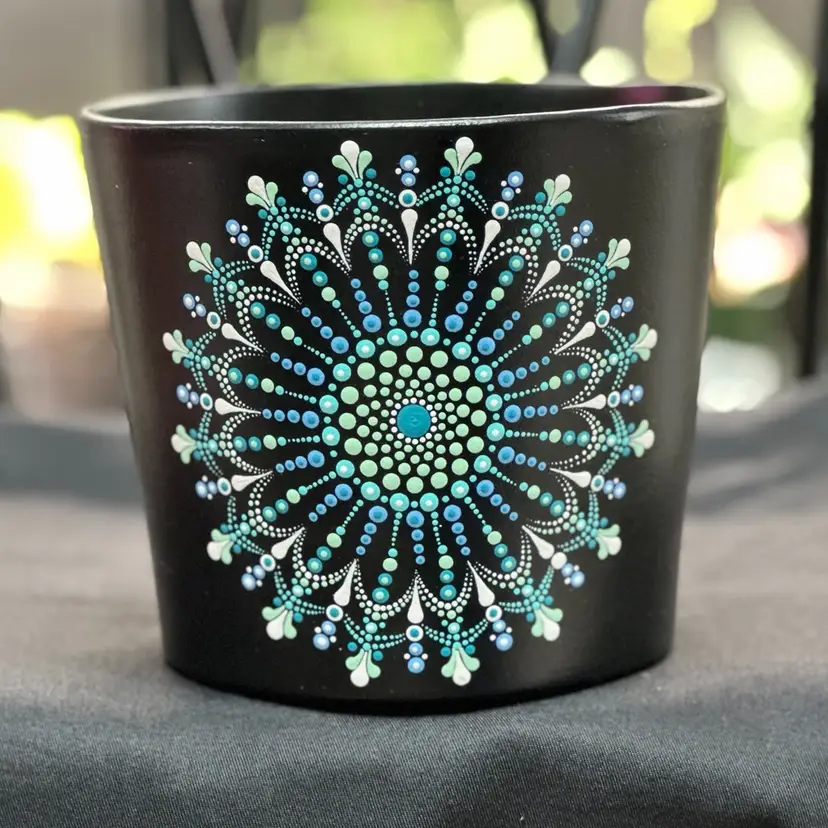 6.7 inch hand painted pot black with blues