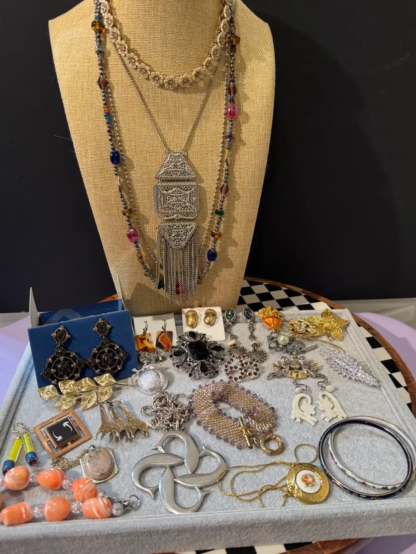 Livestream thumbnail