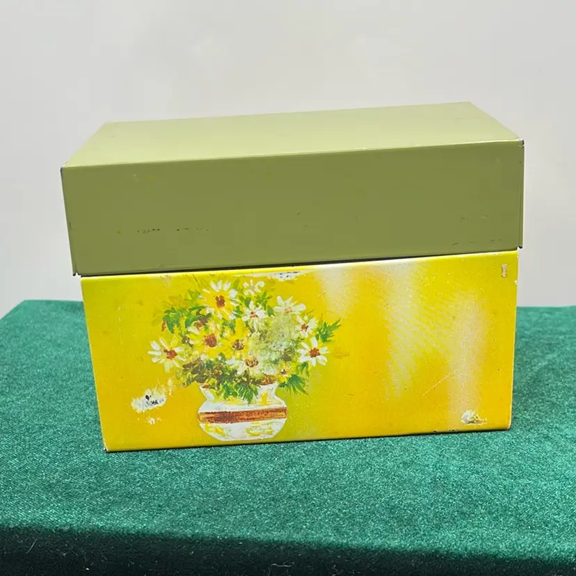 5”x3” Ohio Art Co Tin Metal Recipe Box Card Holder