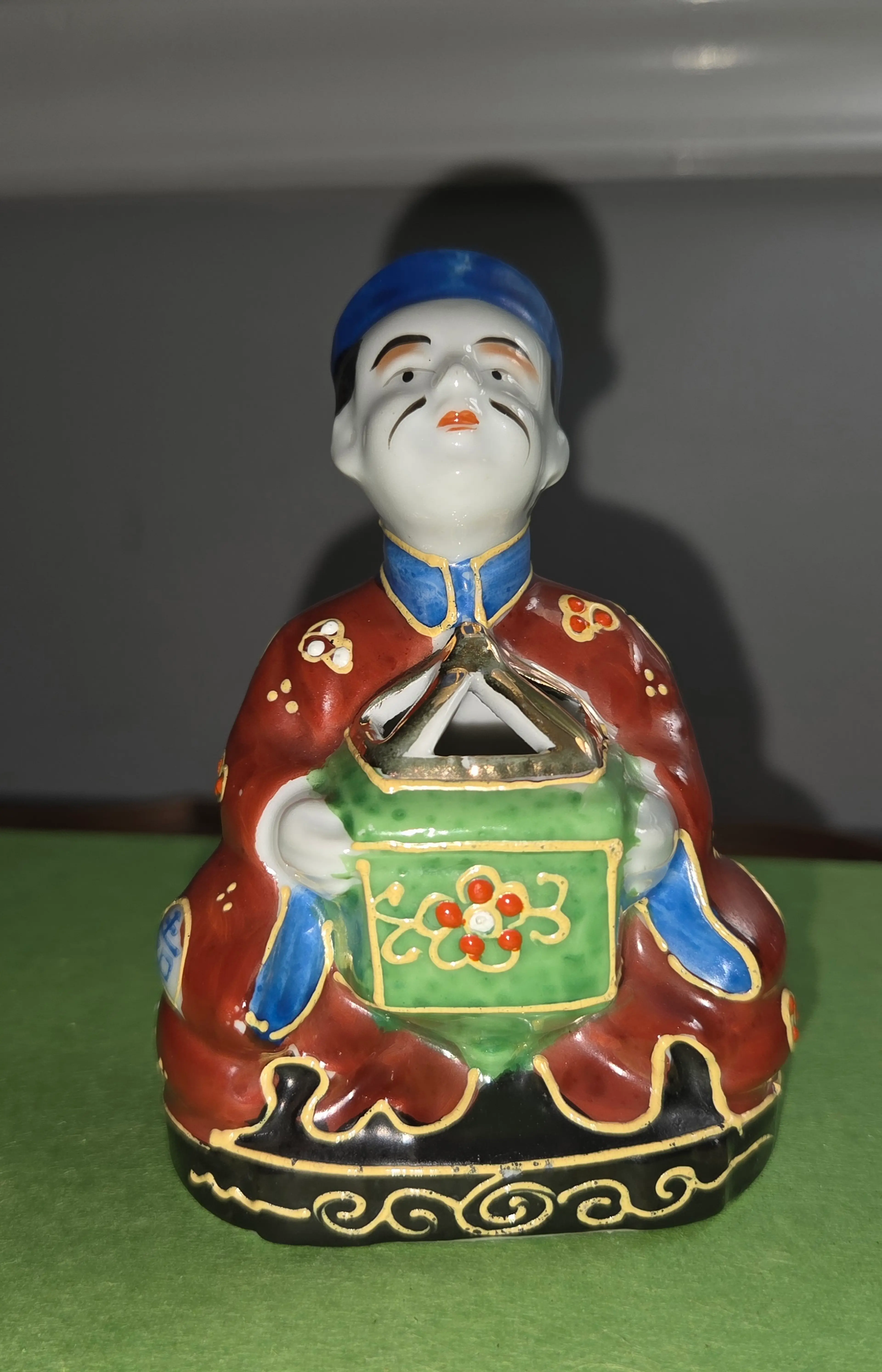 Image 4 of 4