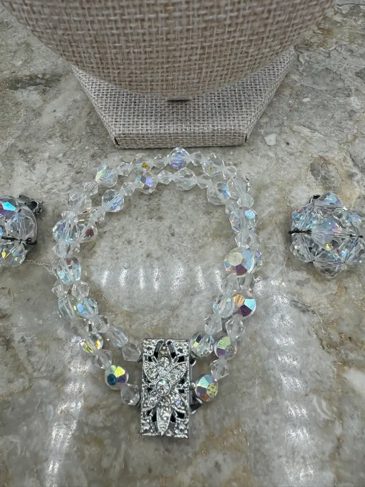Vintage Aurora Borealis Crystal And Rhinestone Necklace, Bracelet, And Clip On Earrings Set