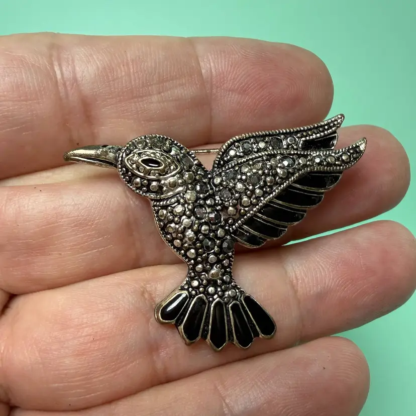 Marcasite & Black Enamel Silver Tone Hummingbird Bird Brooch Pin