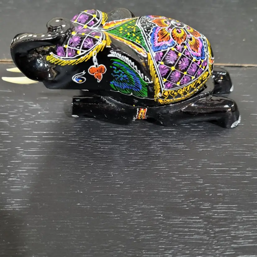 Boho Laquered Tiny Elephant Trinket Box