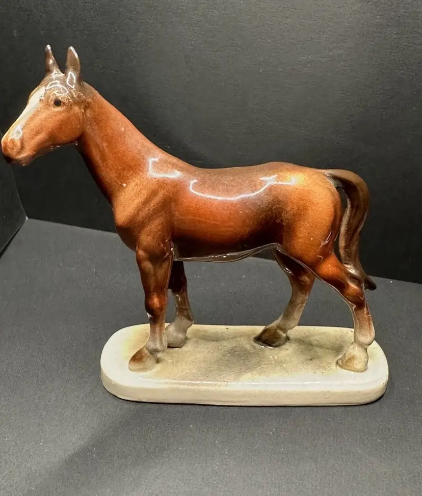Horse Porcelain German Hertwig & Co. Figurine Statue Sculpture Vintage 1941-1958
