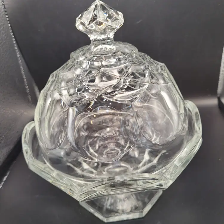Covered Heavy Glass on Pedestal Base Candy Dish/Bowl 6.25 x 7.5 inches