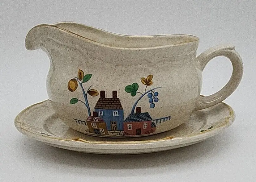 Vintage International Stoneware HEARTLAND Gravy Boat & Underplate Cottage Core