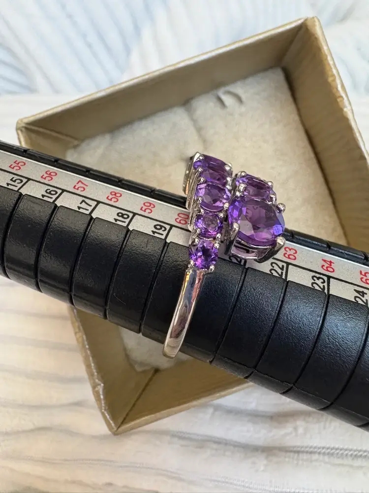 Sterling Silver Amethyst Ring. Size 9.5.