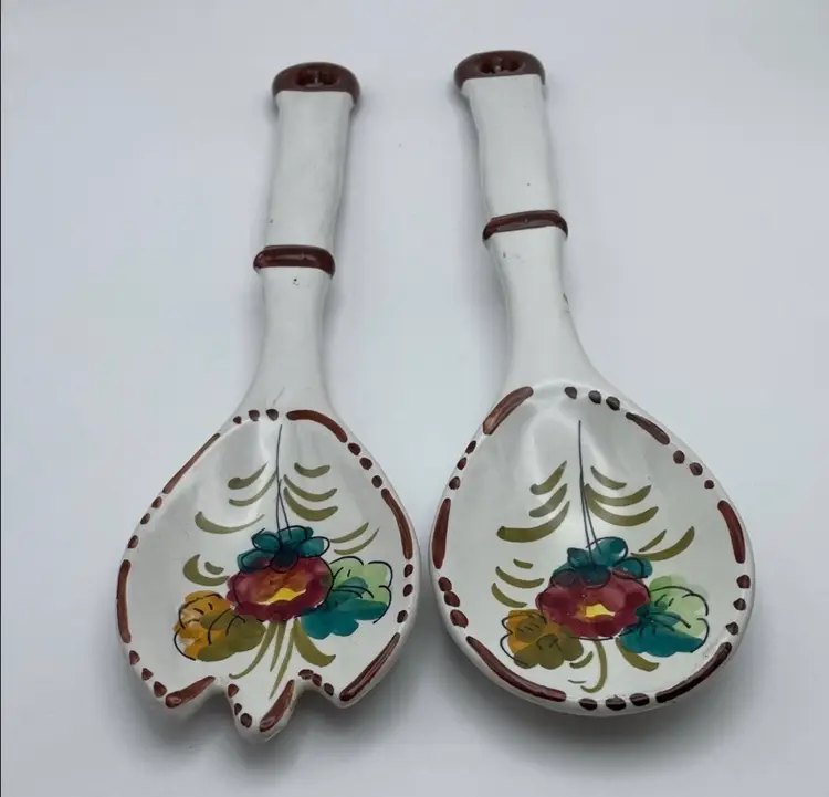 Vintage, Handmade/Painted, Ceramic Fork/Spoon, Made in Italy. Nice Wall Decor!