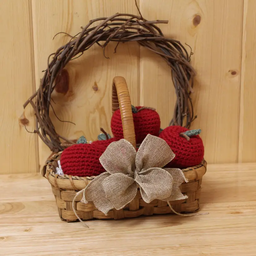 Vintage Basket of 6 amigurumi Apples - Handmade by me