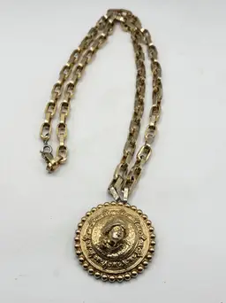 Vintage Vogue Jewelry lady medallion pendant necklace