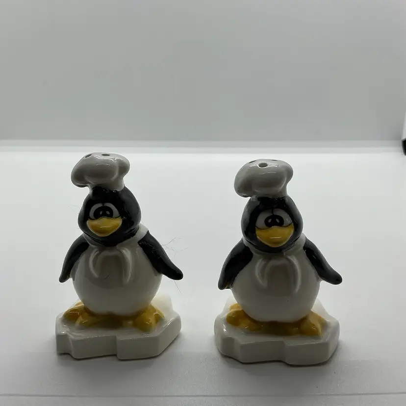 Vintage Pair Joseph originals Penguin Chef Salt & Pepper Shakers Korea