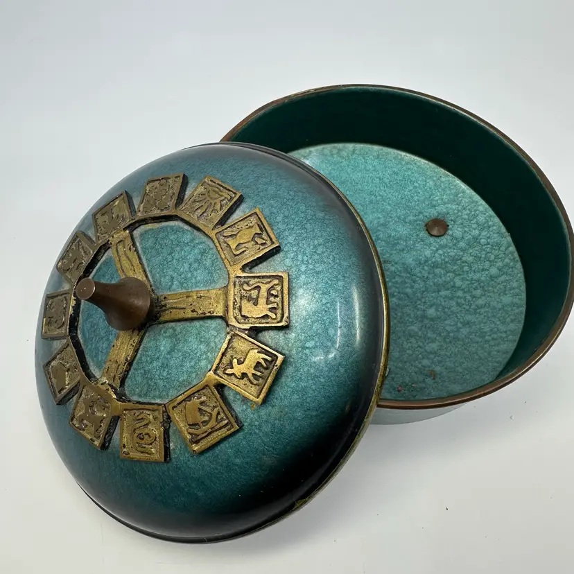 Horoscope Blue Metal Trinket Box With Lid & Feet