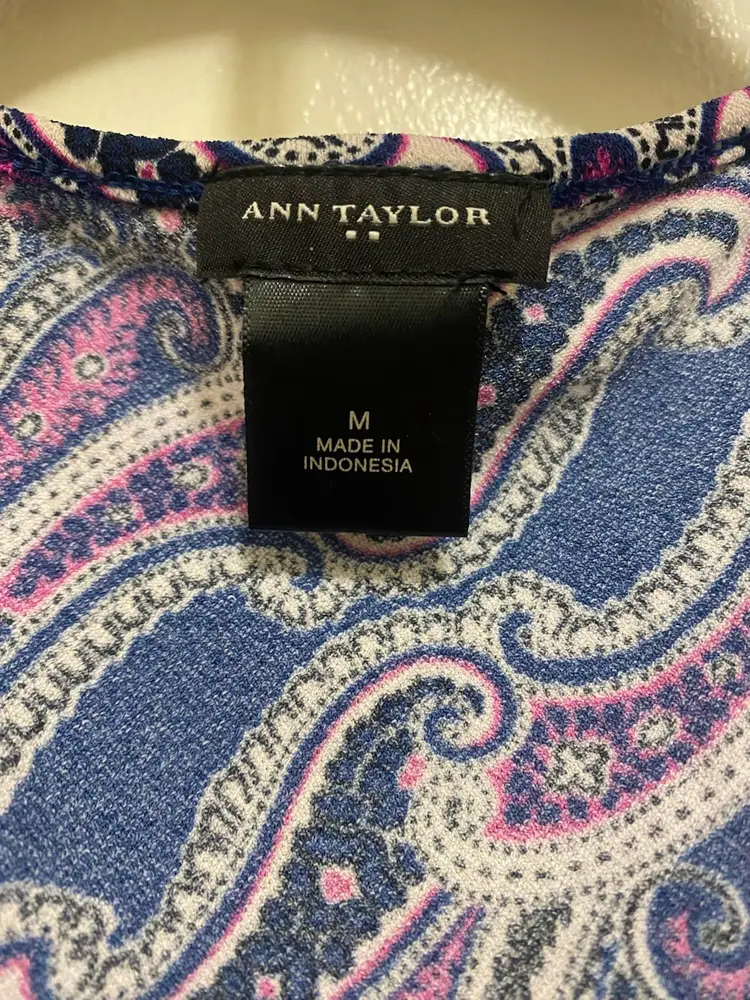 Ann Taylor Womens Tank Top M Medium 38” Paisley Boho Print Pink Blue White