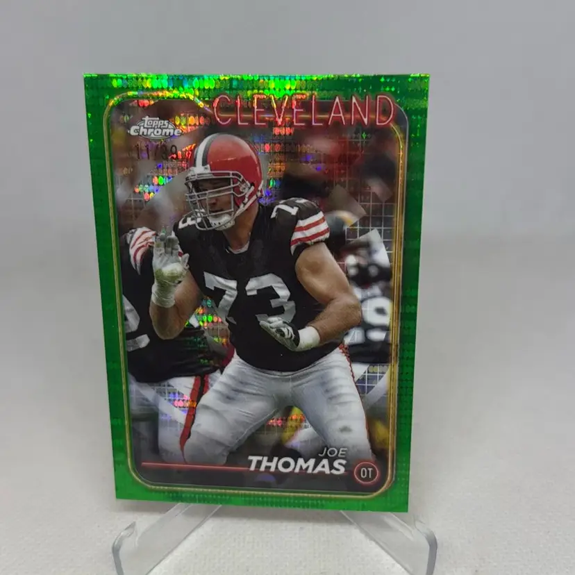 2024 Topps Chrome Football Joe Thomas Green Sonar Refractor SP 11/99 Browns