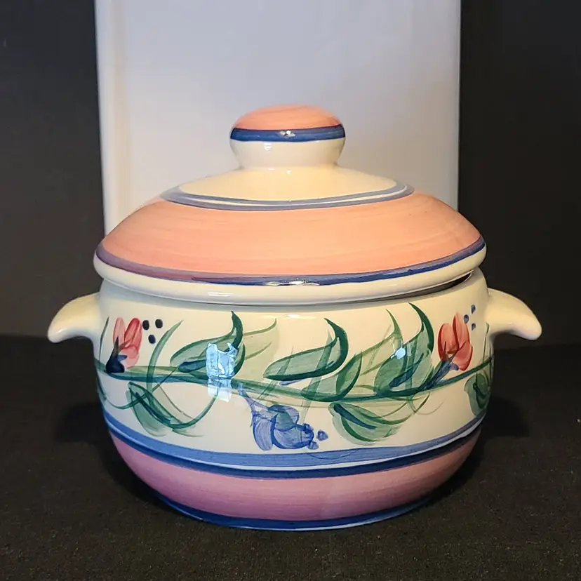 Vintage Signed Gail Pittman Novak 1qt Round Covered Casserole