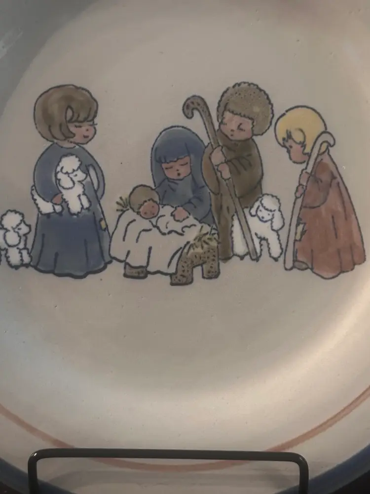 Vintage Louisville Stoneware Christmas Plate Children Nativity Kentucky