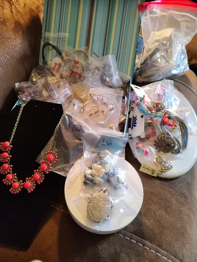 Brooches!! Pop-Up Show! $8, $10 & $12 Starts!