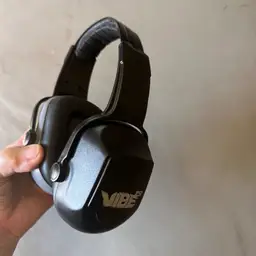 Vibe 29 Earmuff Hearing Protectors Like New 29 dB protection