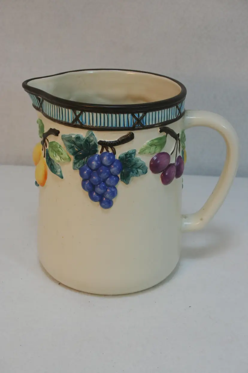 Mikasa Garden Harvest Majolica Raised Embossed Ceramic Pitcher KT429 64 oz