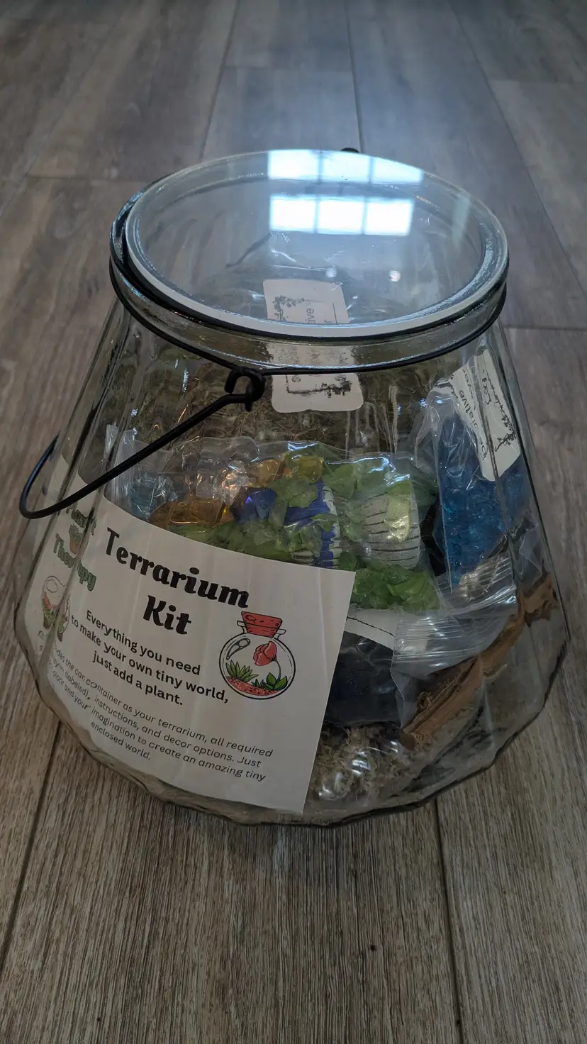 Closed Ribbed Glass Terrarium Kit 9.5"x11"