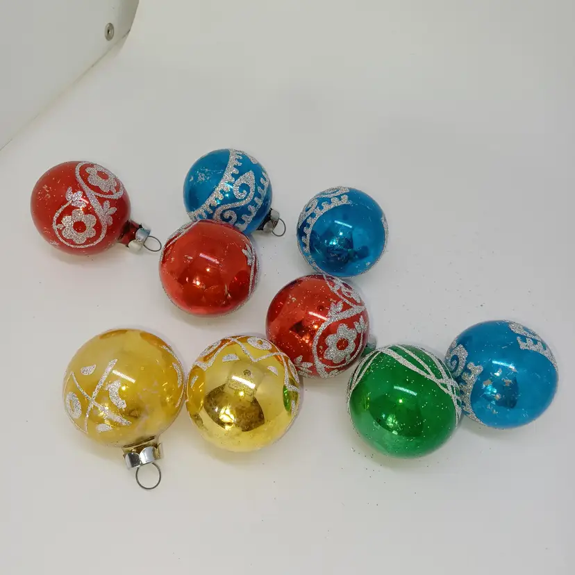 8 Vintage Ornaments Stenciled Mica Glitter Green Red Yellow Blue 2.25" Classic