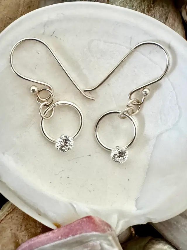 Minimalistic CZ Circle Earrings