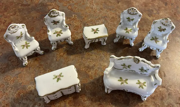 Vintage Dollhouse Porcelain Furniture 8 pieces Made in Japan w/Flowers Living Rm