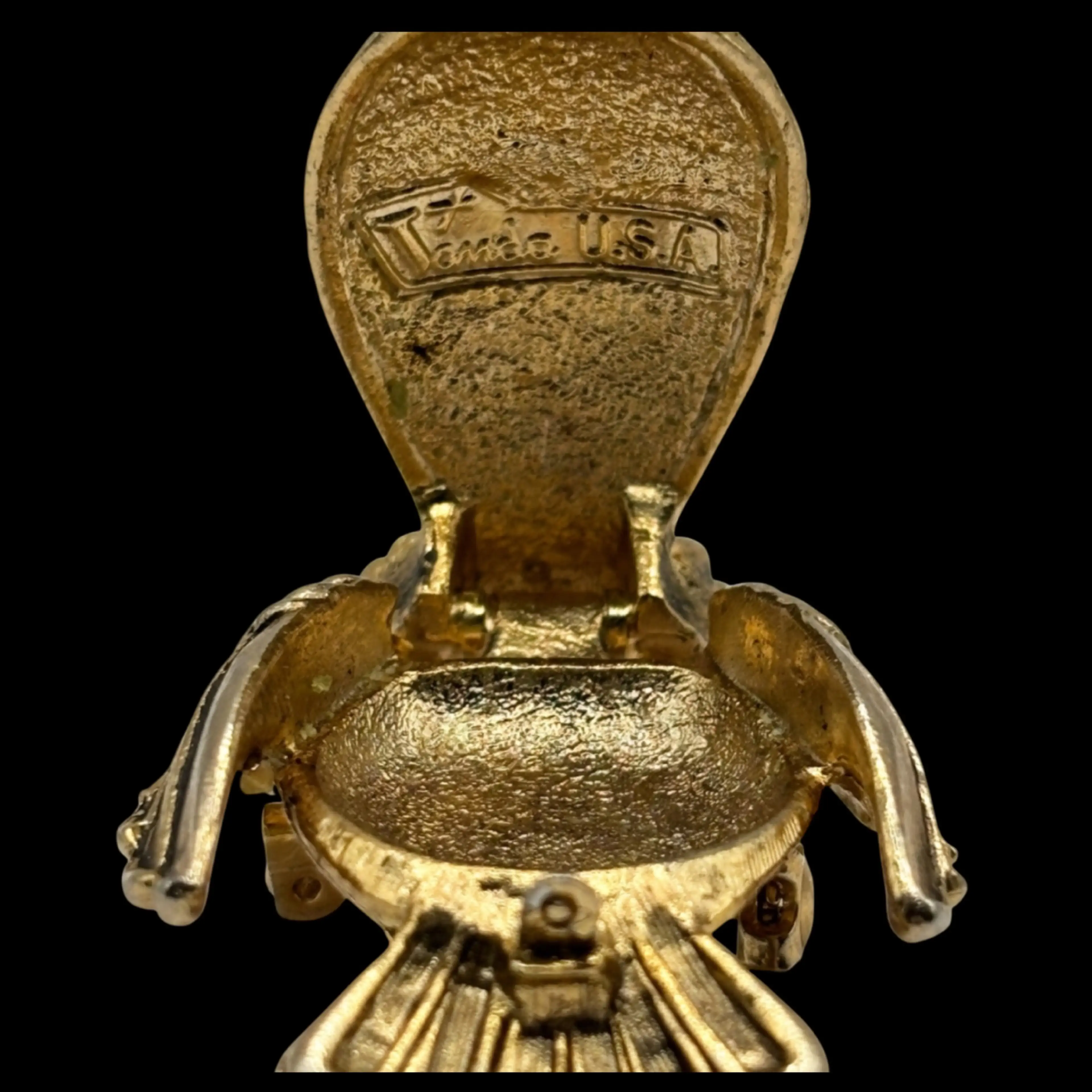Image 4 of 7