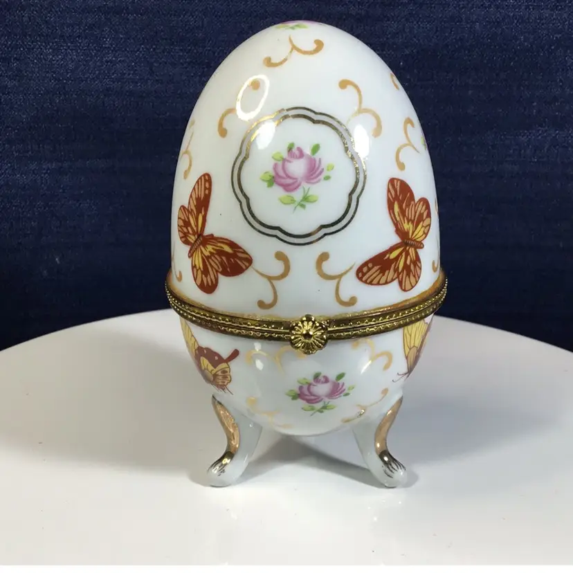 Vintage White Porcelain Butterflies  Leg Egg Trinket Box gold Accents