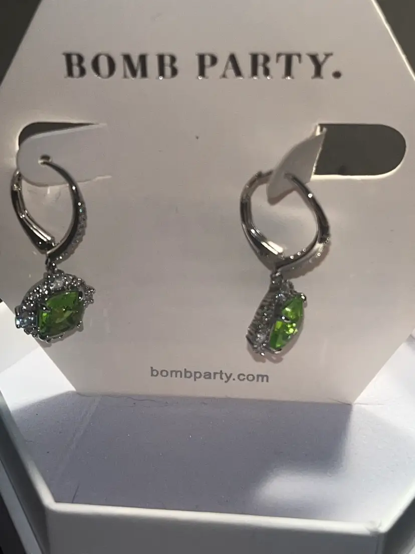 Bomb Party 3711 Peridot Hoop Dangle Earring Birthday Collection