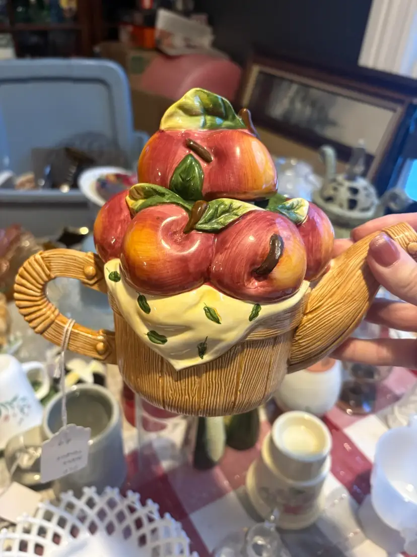 Cute Apple Teapot