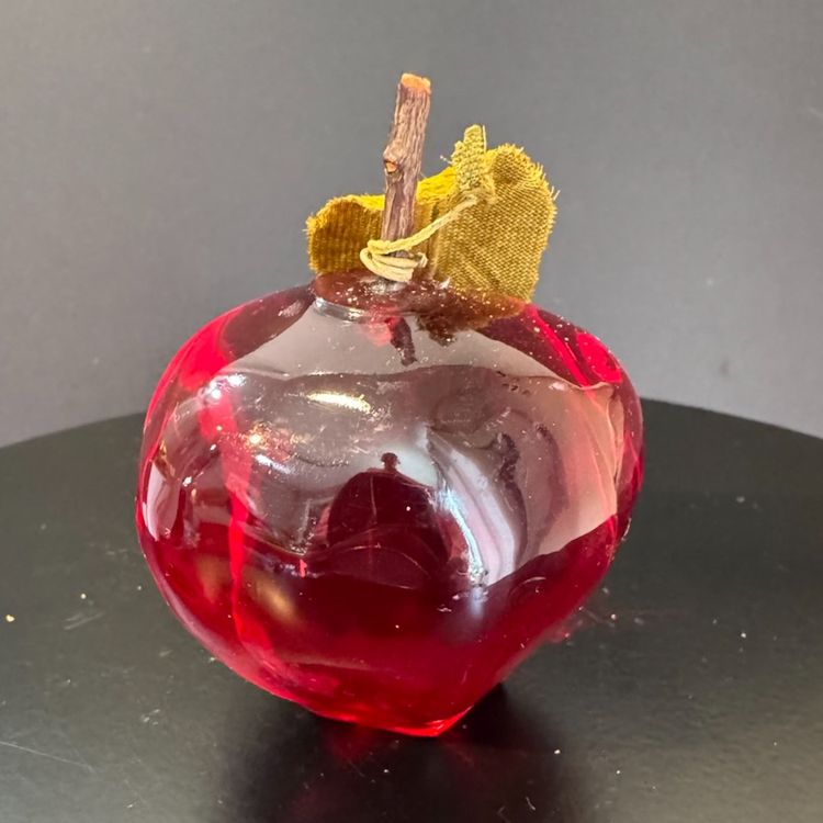 Vintage Red Lucite Apple 🍎