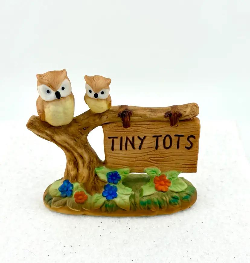 #01 Vintage Napco Tiny Tots Owls Sign Figurine Porcelain 3” Tall x 3.25” Wide