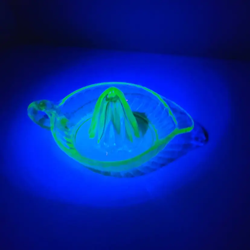 Uranium Green Depression Glass Vintage Juicer Reamer 1930s Excellent Rare