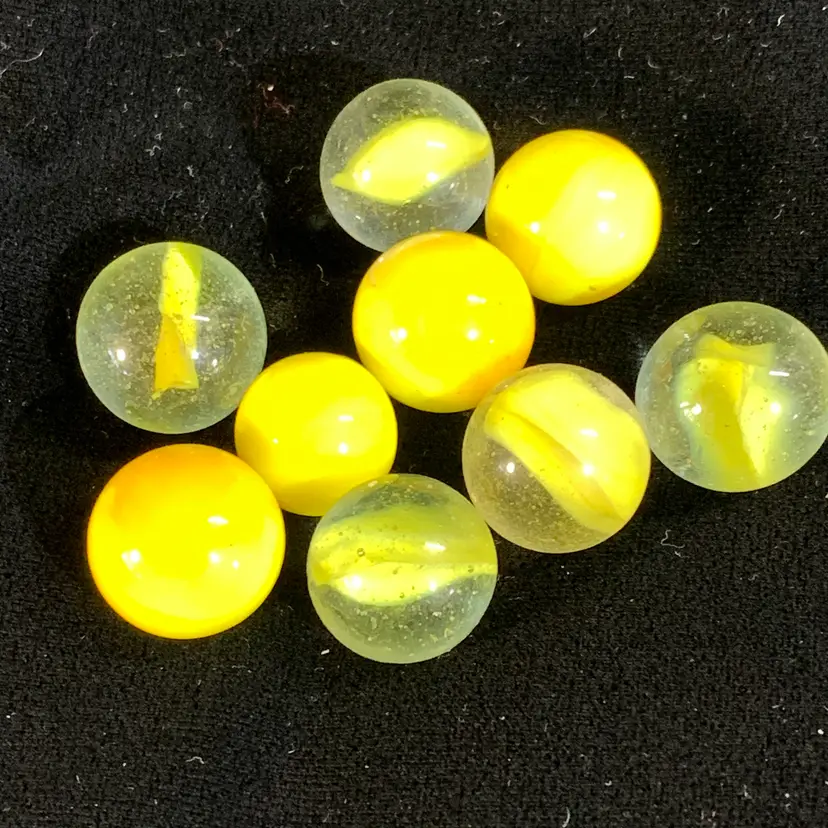 9-Yellow Marbles That Glow