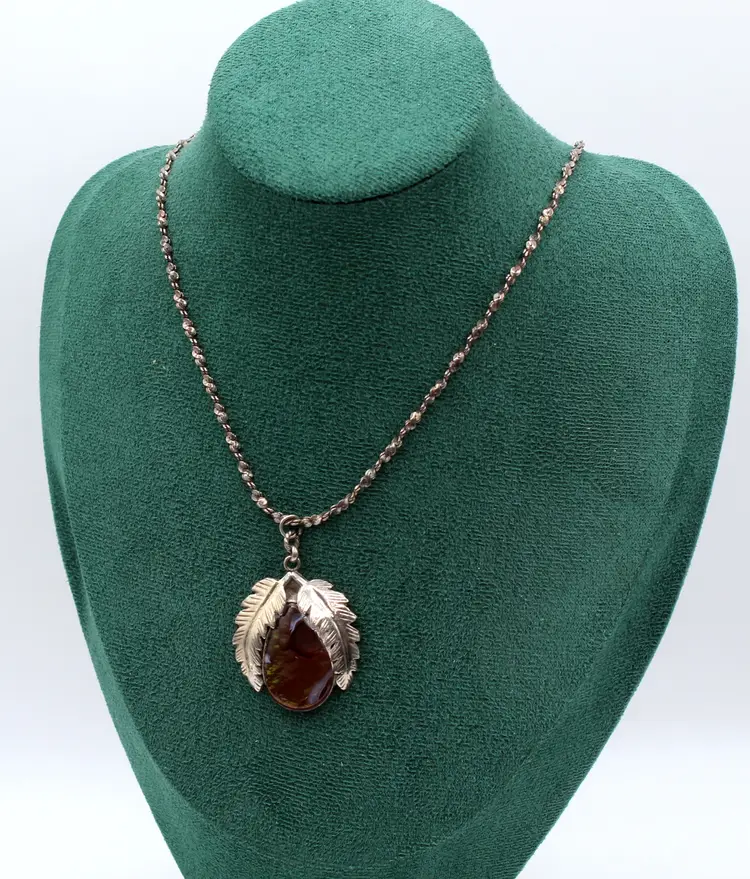 Southwestern Sterling Silver Fire Agate 19" pendant necklace 24.26g