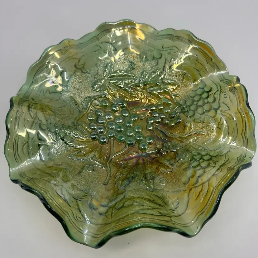 Vintage Imperial Grape Carnival Glass Bowl - Marigold Over Green