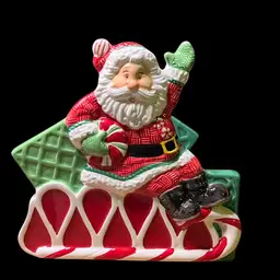30. 2008 Fitz & Floyd Peppermint Santa 56/170 Napkin Holder Christmas Decoration