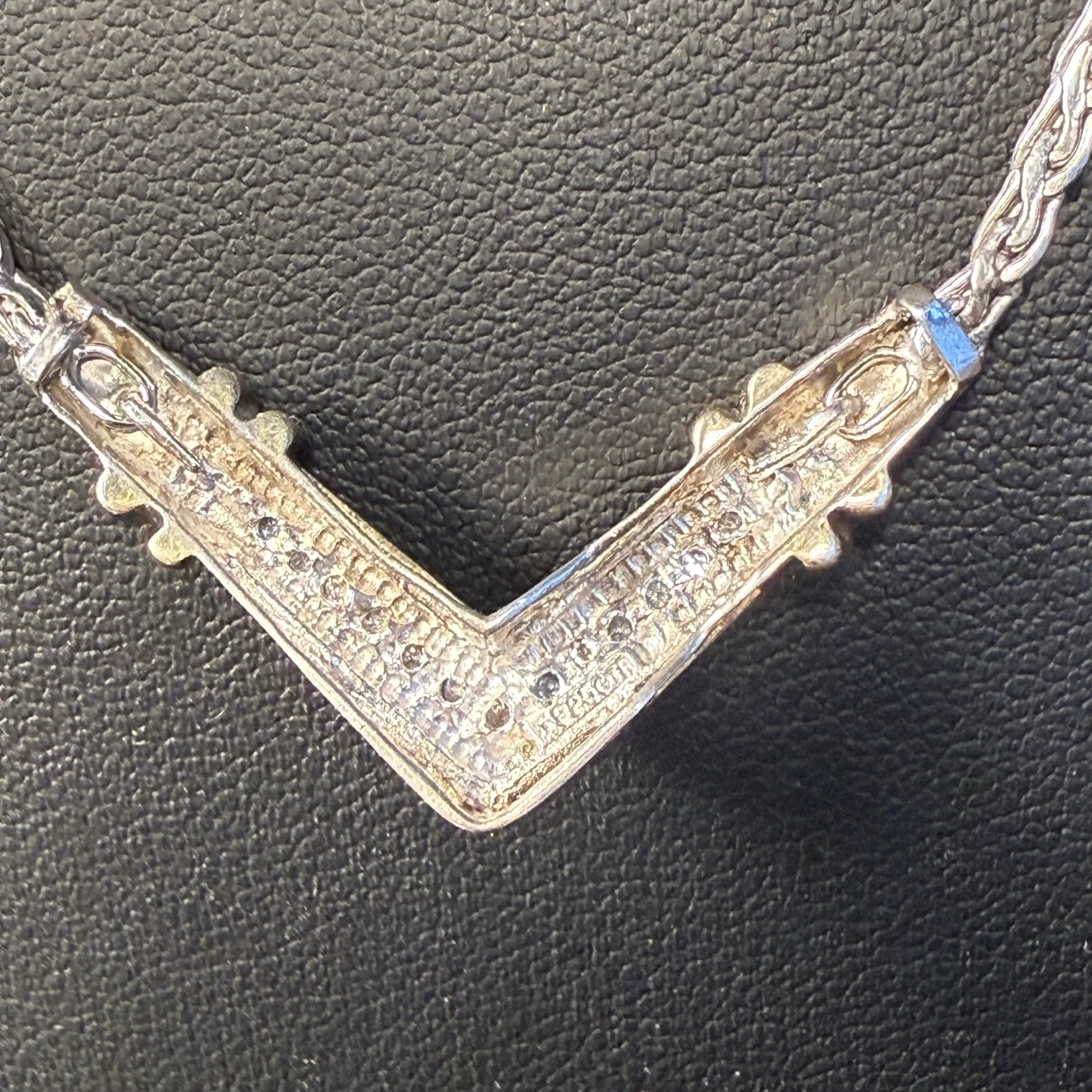 Image 2 of 4