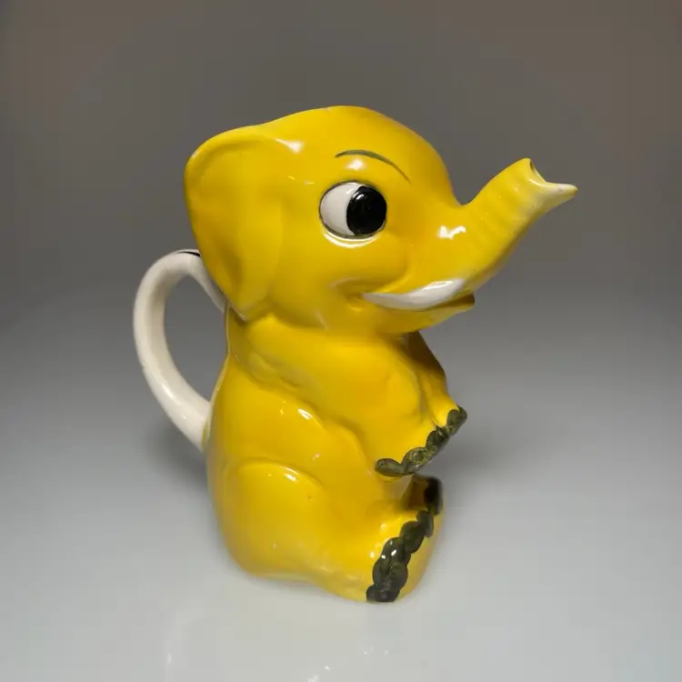 Early Goebel Yellow Elephant Trunk Up Creamer TMK-1 Crown Mark Germany Vintage 4.5"