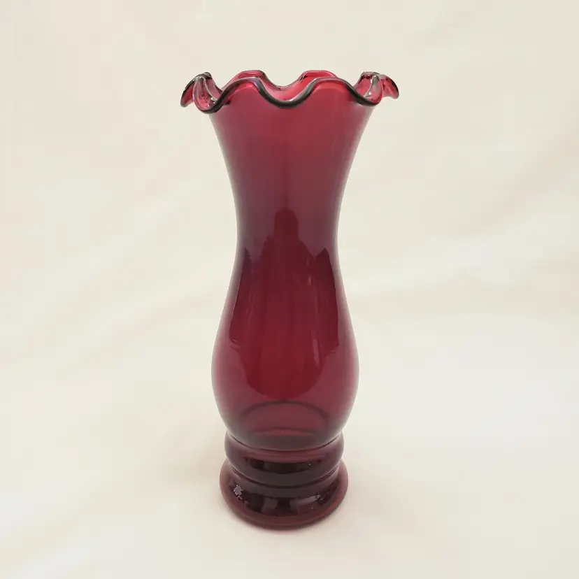 Glass Ruby Red Vase Anchor Hocking Ruffled Top 5⅞" Tall Vintage