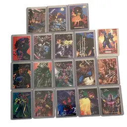 Lot Of 18 Comic Trading Cards